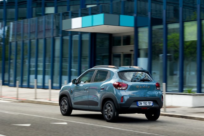 To DACIA SPRING electric 65 με νέα τιμή στα 17950 ευρώ
