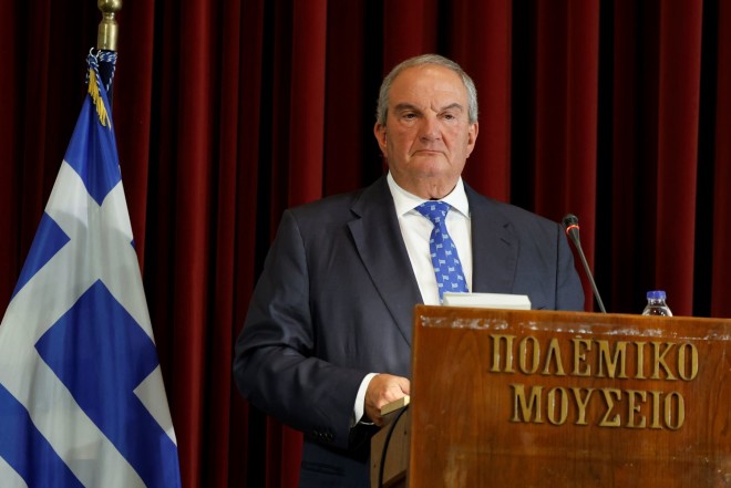 Ο Κ. Καραμανλής στην ομιλία του στο Πολεμικό Μουσείο 