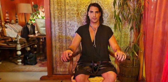 «Απαγορεύεται» μας τραγουδά ο Κωνσταντίνος Παπαδάκης