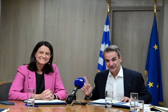 Οι δηλώσεις Κυριάκου Μητσοτάκη και Νίκης Κεραμέως στο Υπουργείο Εργασίας   