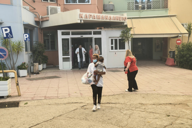 Φωτιά Πάτρα: Εκκενώθηκε το Καραμανδάνειο Νοσοκομείο