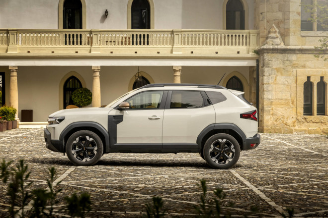 To επιχειρηματικό μοντέλο «Α LA DACIA»