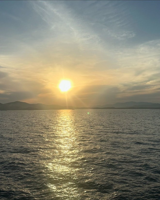 Καινούργιου: Οι Διακοπές Στην Πάρο Με Τον Σύντροφό Της
