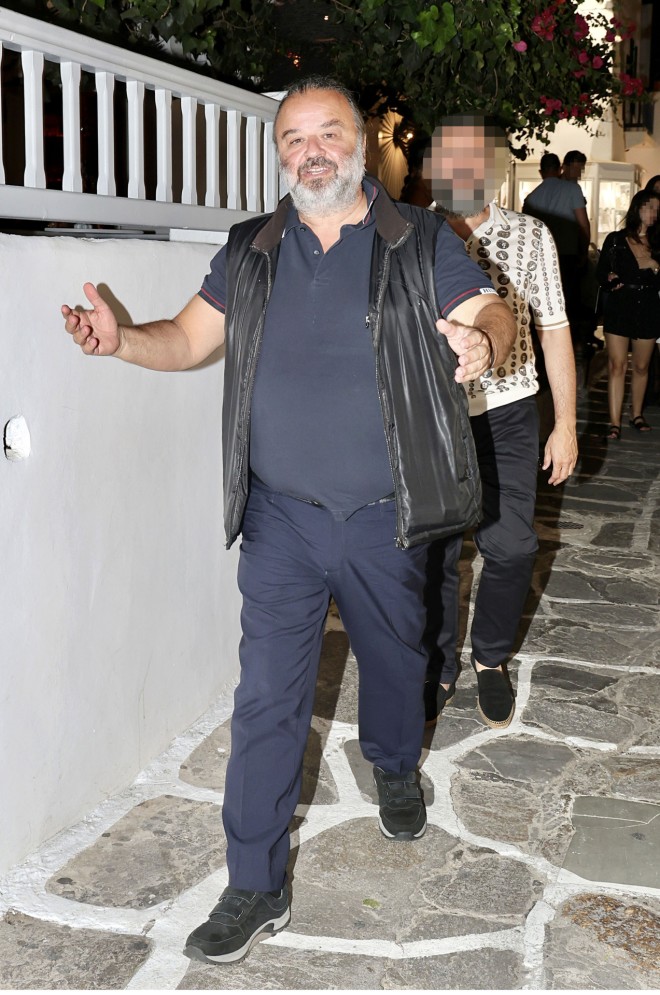 O ιδιοκτήτης της ΑΕΚ απόλαυσε λίγες στιγμές ξεκούρασης την ώρα που ο μεταγραφικός πυρετός στην ΑΕΚ έχει χτυπήσει κόκκινο - NDP Photo