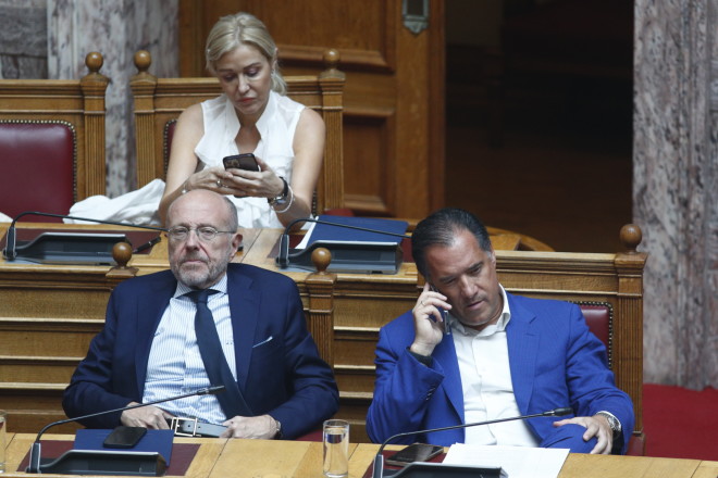 Νατάσα Πετρούλια: Ποια είναι η γυναίκα που δέχθηκε επίθεση από τον Πολάκη