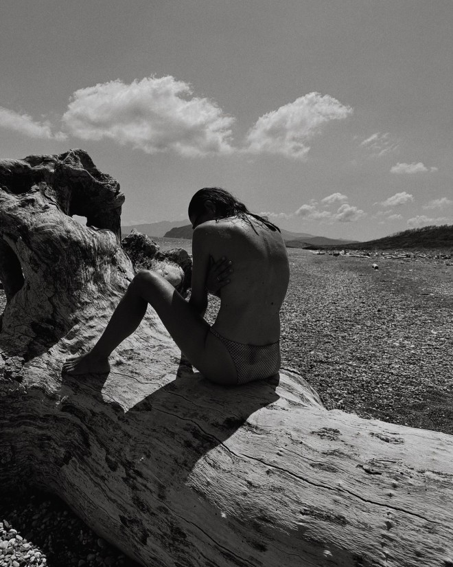 Βίκυ Καγιά: Ποζάρει τόπλες στο Instagram η παρουσιάστρια