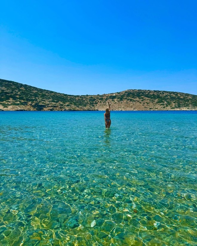 Δούκισσα Νομικού: Ποζάρει με το μπικίνι της στις διακοπές της