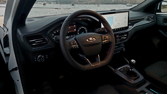 Ford Focus 1,0 Ecoboost mHEV 125 PS-Εσωτερικό