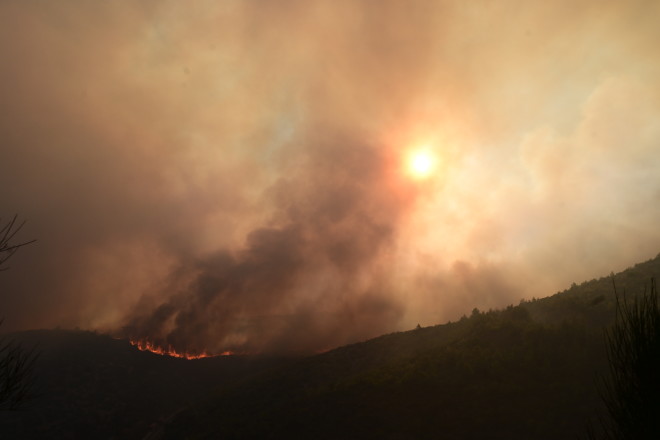 Νέο μήνυμα από το 112 εστάλη για την εκκένωση των οικισμών Ντράφι, Διώνη, Δασαμάρι, Νταού - Eurokinissi