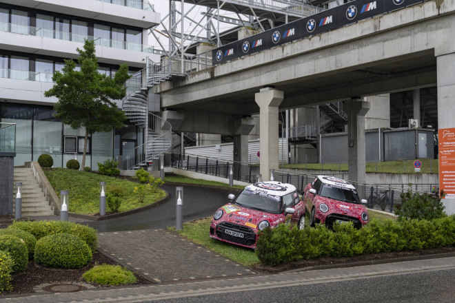 MINI John Cooper Works: Η νέα σειρά που βάζει φωτιά στις πίστες  