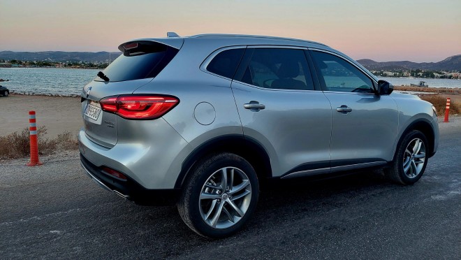 Δοκιμάζουμε το MG eHS Plug-in Hybrid