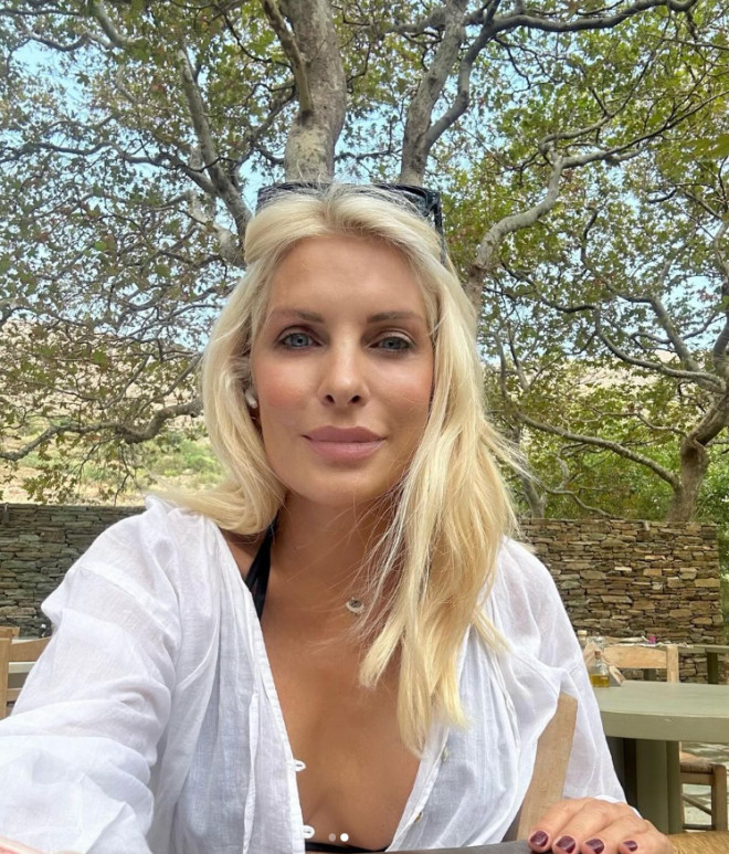 μενεγακη