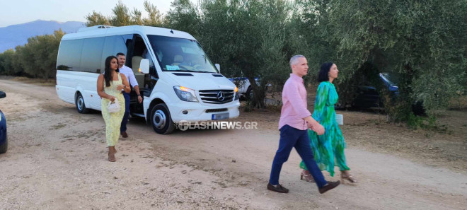 Γάμος Κασσελάκη - Τάιλερ: Φωτογραφίες από το δείπνο για τους καλεσμένους