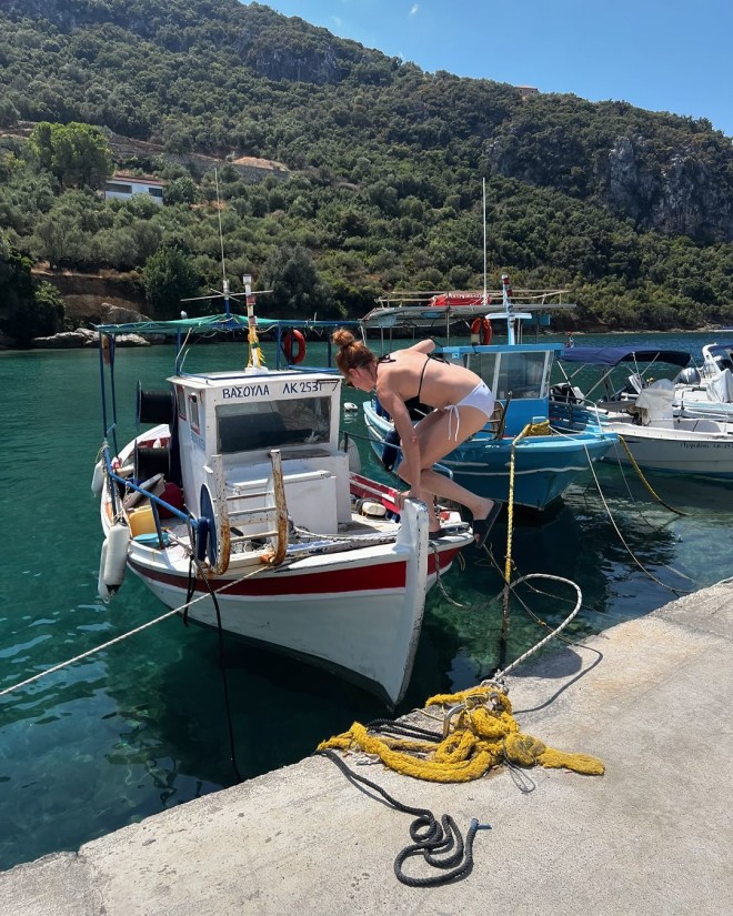 Κορμάρα η Στεφανία Γουλιώτη - Έτσι αποχαιρέτησε τον Αύγουστο