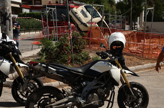 Επεισοδιακή καταδίωξη από το Μενίδι μέχρι την Κηφισιά κατέληξε σε τροχαίο