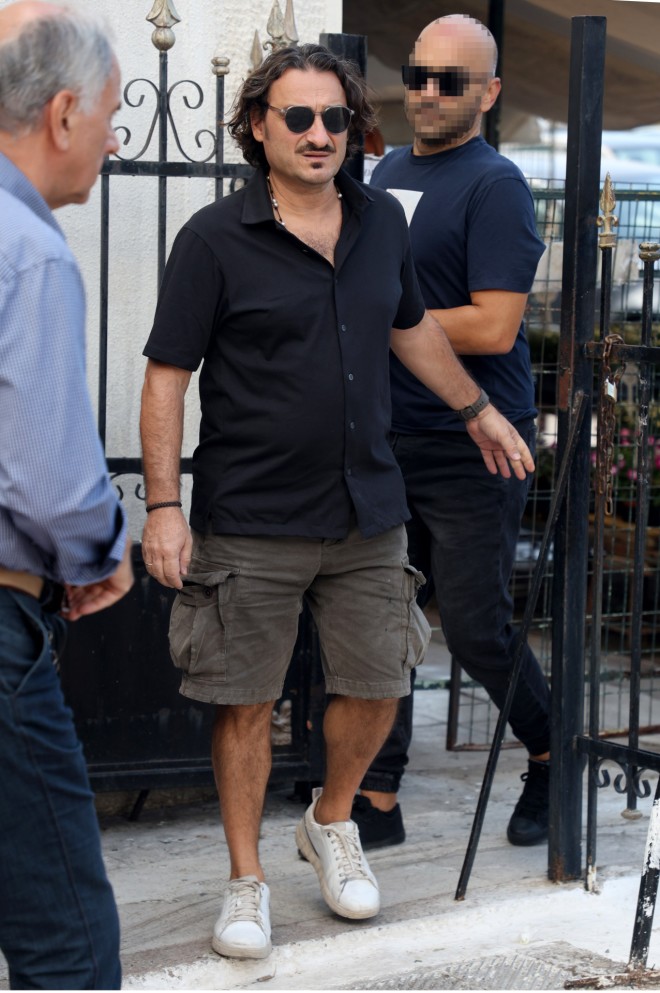Βασίλης Χαραλαμπόπουλος