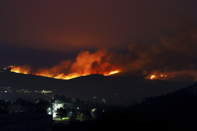 Μαίνονται οι φωτιές στην Πορτογαλία  