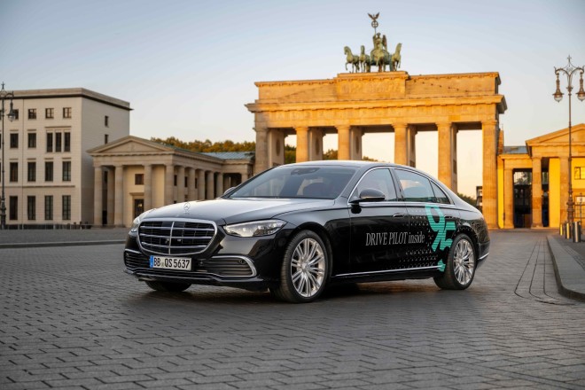 Mercedes: Τι άλλαξε στο αυτόνομο σύστημα οδήγησης   