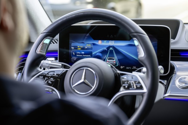 Mercedes: Τι άλλαξε στο αυτόνομο σύστημα οδήγησης   