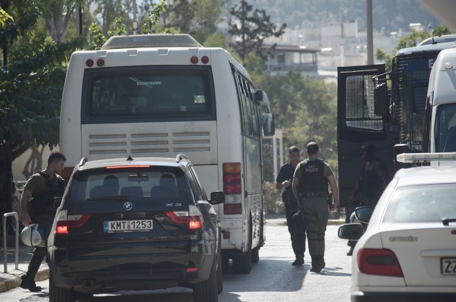 Στον εισαγγελέα οι συλληφθέντες της συμπλοκής μεταξύ ανηλίκων στο Λαύριο