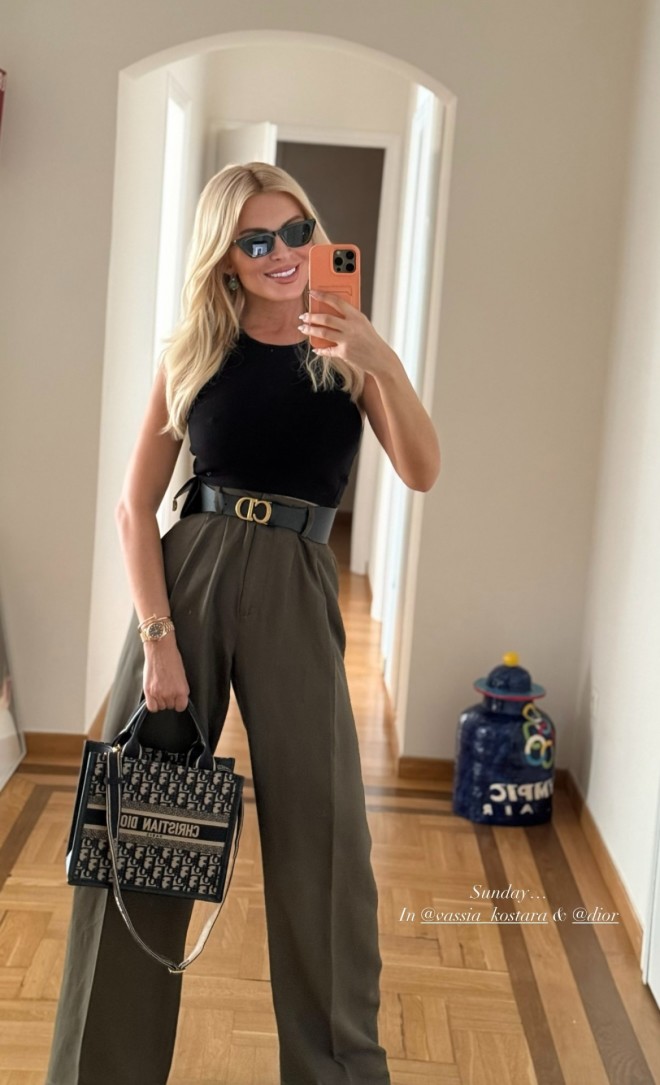 Με πιο... ήσυχο styling βγήκε η Κατερίνα Καινούργιου το μεσημέρι της Κυριακής