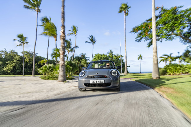 Το νέο MINI Cooper Cabrio 2024