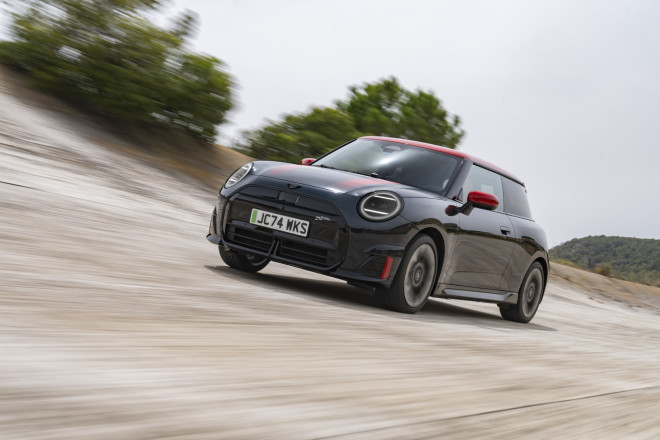 Ηλεκτρικό MINI John Cooper Works και νέο MINI John Cooper Works Aceman