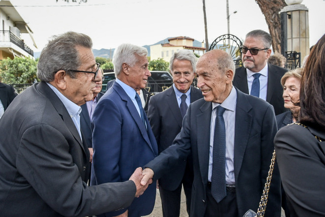 Το «τελευταίο αντίο» στη Βάσω Παπανδρέου - Σύσσωμο το ΠΑΣΟΚ στην κηδεία της