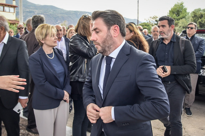 Το «τελευταίο αντίο» στη Βάσω Παπανδρέου - Σύσσωμο το ΠΑΣΟΚ στην κηδεία της