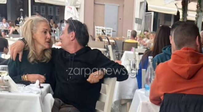 Στα Χανιά με τη σύντροφό του ο Απόστολος Λύτρας