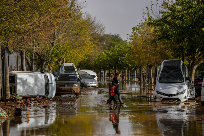 Δεκάδες είναι οι αγνοούμενοι από την κακοκαιρία στη Βαλένθια - AP Images