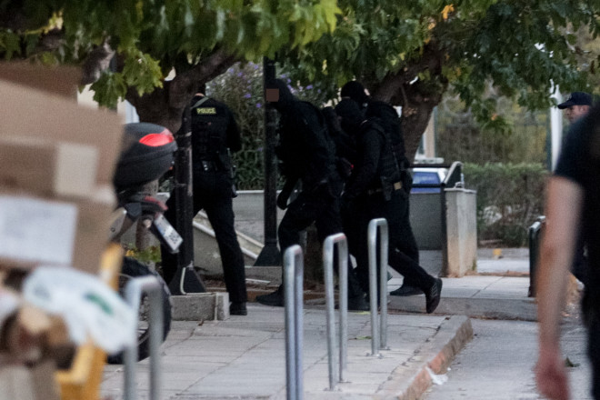Η στιγμή που ο 31χρονος οδηγείται στον Εισαγγελέα, το μεσημέρι του Σαββάτου/ Eurokinissi Γιάννης Παναγόπουλος