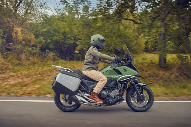 25YM HONDA NC750X: Αυτό είναι το αναβαθμισμένο μοντέλο