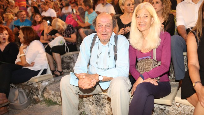Μανούσος και Μαρία Μανουσάκη στην Επίδαυρο, το 2017/ N
