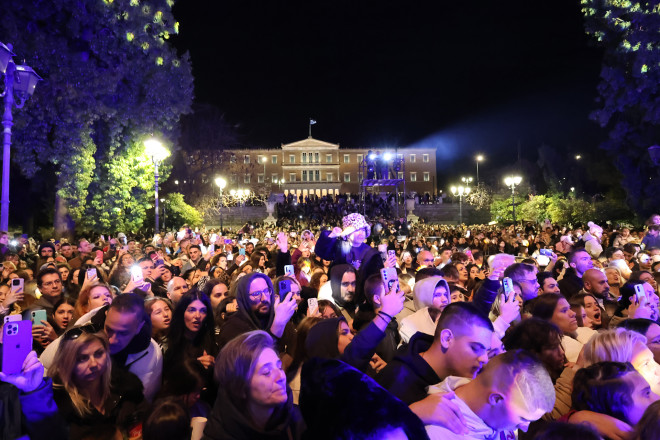 Δρόμος 89,8: Γιόρτασε τα 15α γενέθλιά του στην πλατεία Συντάγματος