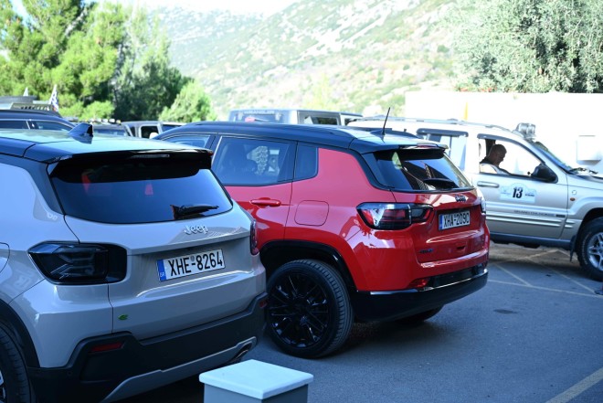 Hellas Jeep Club: Ραντεβού στην Αράχωβα   