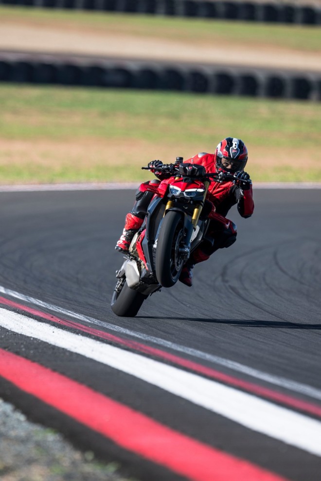 Ducati Streetfighter V4: Πότε έρχεται στην Ελλάδα  