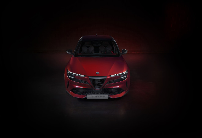 Alfa Romeo Junior: Τώρα δική σας με 313 ευρώ τον μήνα