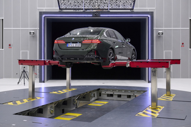 BMW: Αθόρυβες δοκιμές για αθόρυβα αυτοκίνητα