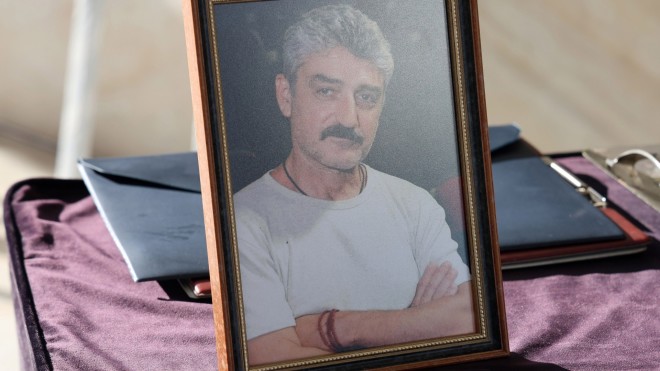 Κηδεία Ήμελλου: Ο «Σασμός» αποχαιρέτησε τον «αστυνόμο Φραγκιαδάκη»
