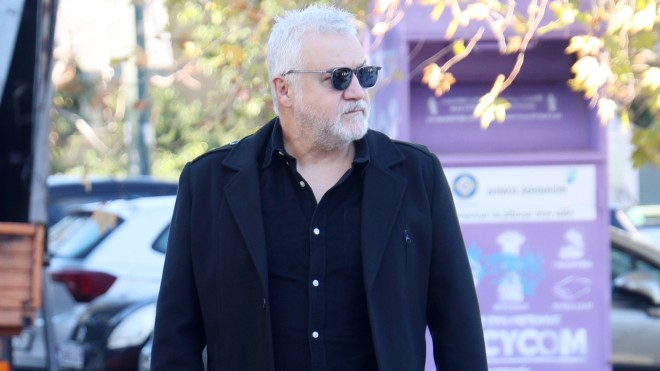 Κηδεία Ήμελλου: Ο «Σασμός» αποχαιρέτησε τον «αστυνόμο Φραγκιαδάκη»