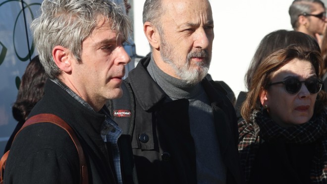 Κηδεία Ήμελλου: Ο «Σασμός» αποχαιρέτησε τον «αστυνόμο Φραγκιαδάκη»