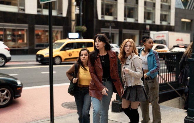 Nova: Sunday Premiere με την αληθινή ιστορία «Hit Man» και τον Glen Powell