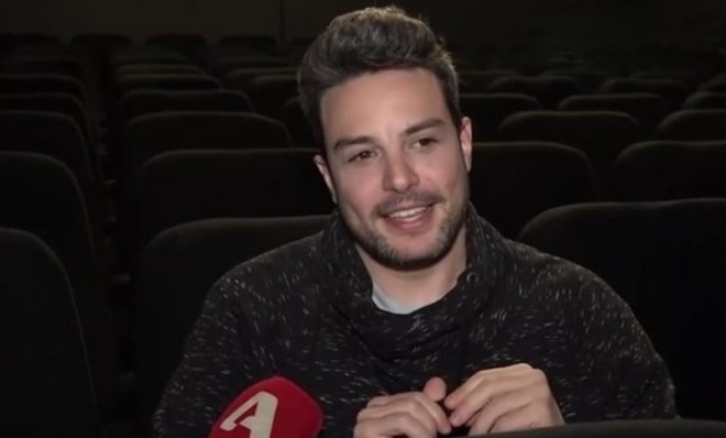 Τα τελευταία χρόνια ο Άρης Μακρής έχει επικεντρωθεί στο θέατρο