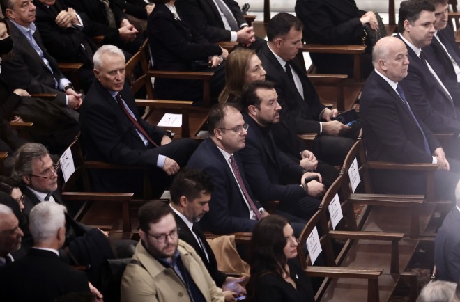 Γιάννης Ραγκούσης, Νίκος Παππάς, Μαριλίζα Ξενογιαννακοπούλου - Intimenews