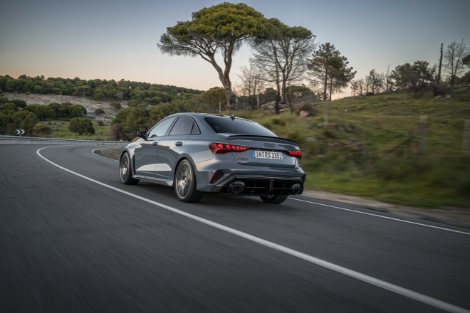 Audi RS3 Sportback και Sport Sedan: Δείτε εκδόσεις και τιμές