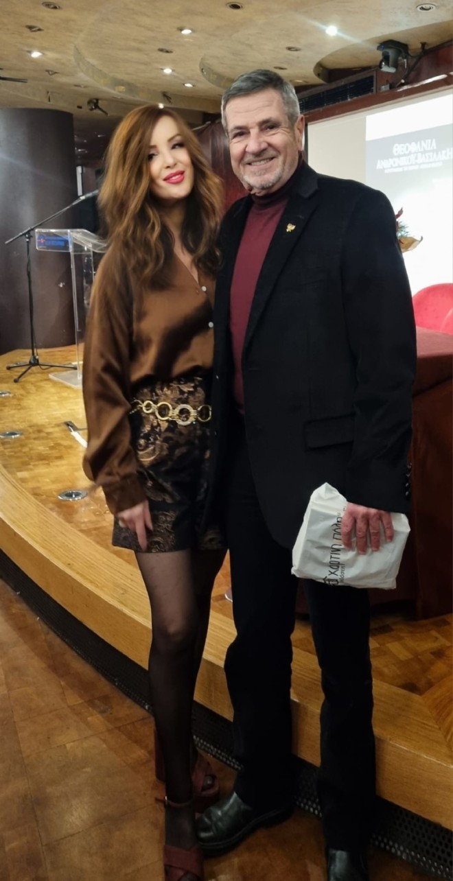 Θεοφανία Ανδρονίκου Βασιλάκη: Πλήθος κόσμου στην παρουσίαση του βιβλίου