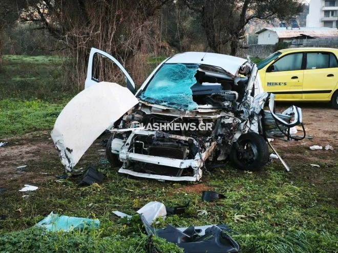 Το αυτοκίνητο του 22χρονου μετά το φρικτό τροχαίο στα Χανιά