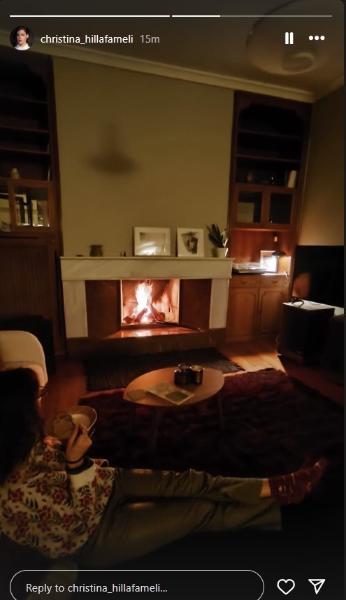 Χριστίνα Χειλά Φαμέλη: Μας δείχνει το cosy σαλόνι της