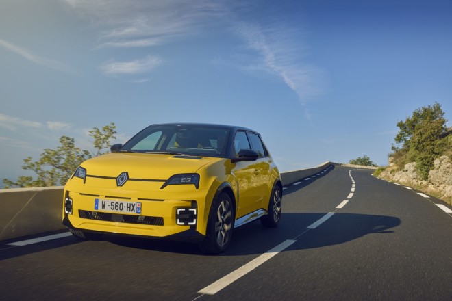Renault: Δείτε πόσα αυτοκίνητα πούλησε το 2024 